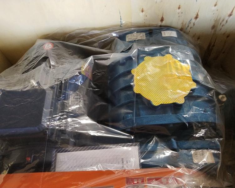 密集型三叶罗茨鼓风机特点双油箱电厂专用三叶罗茨鼓风机高压风机隔音罩