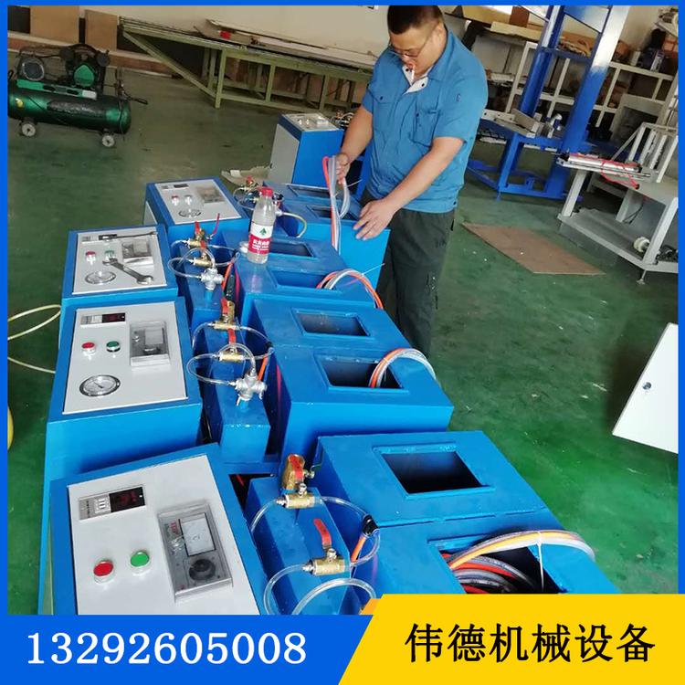 批发聚氨酯新型高低压喷涂机_聚氨酯浇注发泡机_六点发泡平台