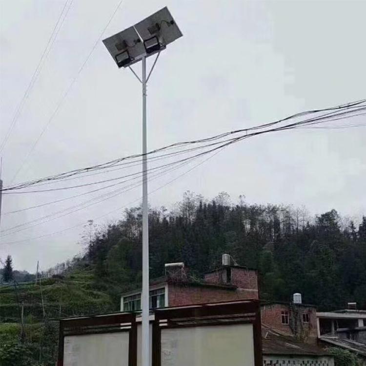 陕西太阳能高杆球场灯_西安太阳能路灯厂家现货供应