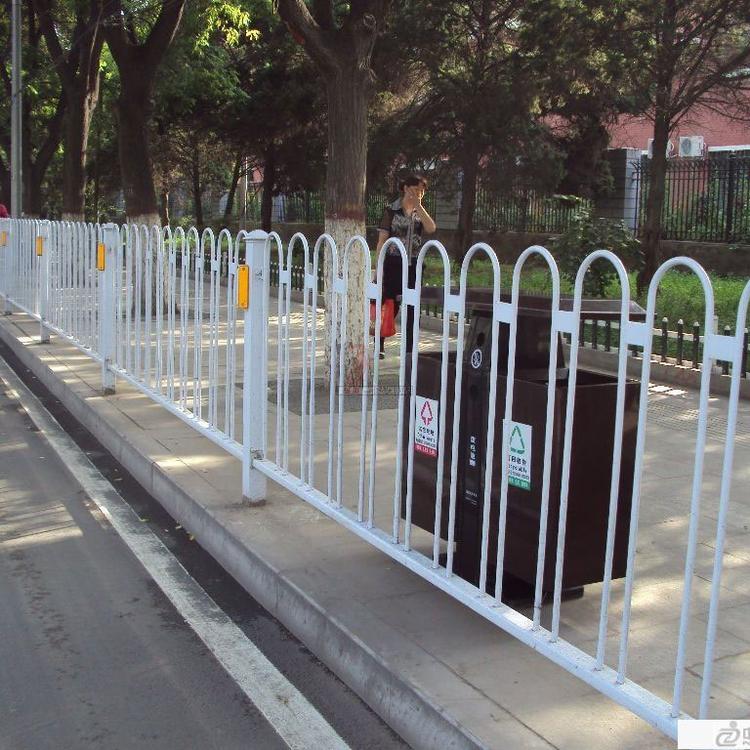 重庆道路栏杆厂家-遂宁市政栏杆-人行道防护栏杆定制