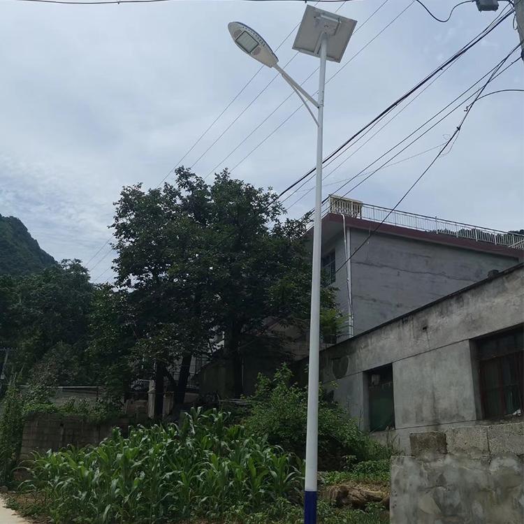 西安太阳能路灯 美丽乡村太阳能路灯批发价格