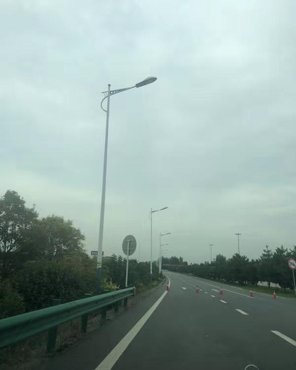 咸阳太阳能路灯厂家 一体化太阳能路灯LED感应灯