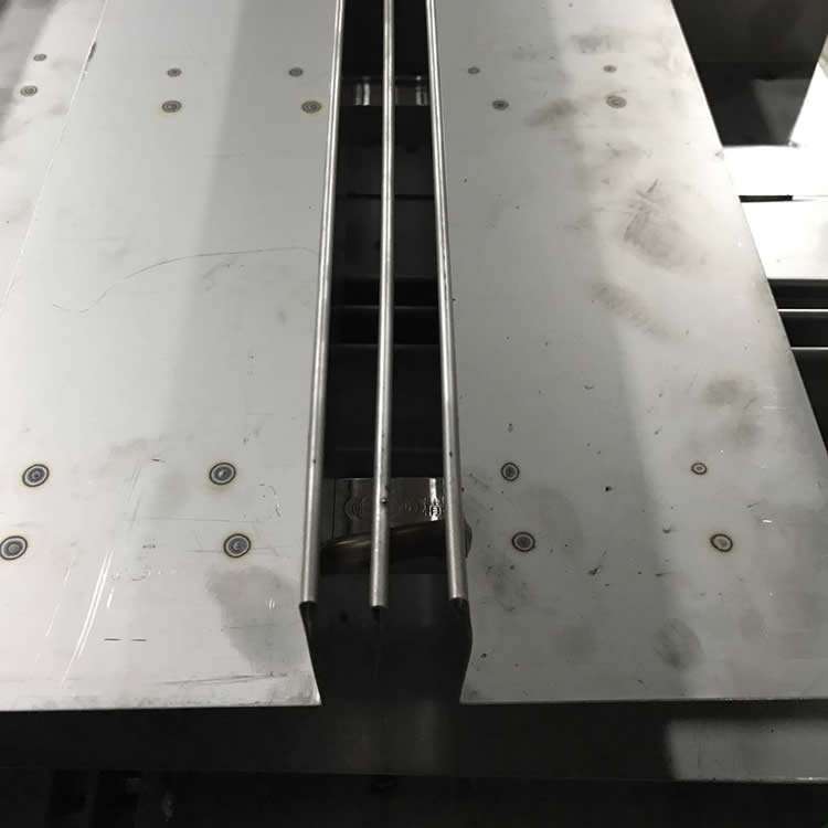 不锈钢缝隙式排水沟盖板 市政排水高分子水箅子 成都路沿石