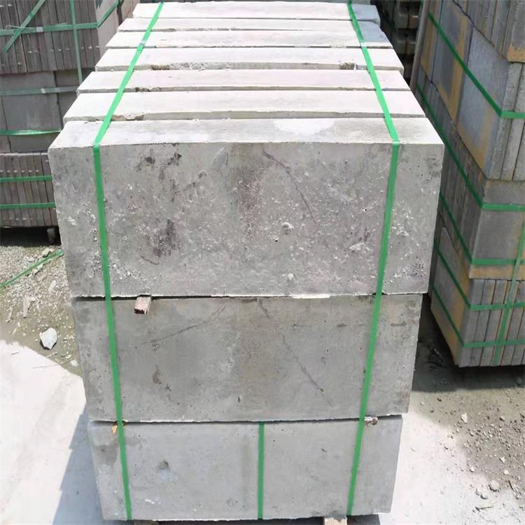 工厂批发成都青石沿路石 成都球墨铸铁井盖 成都市政透水砖