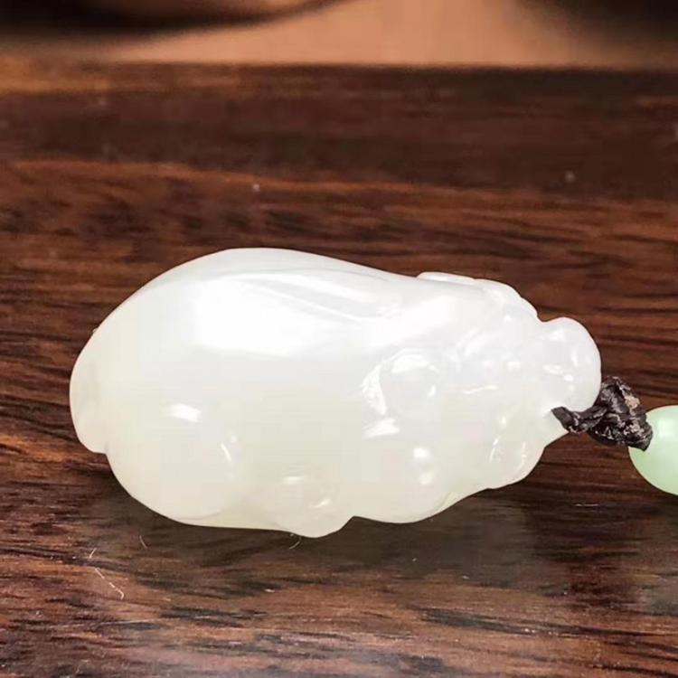 生产新疆和田籽料招财貔貅基地 出售新疆和田籽料招财貔貅