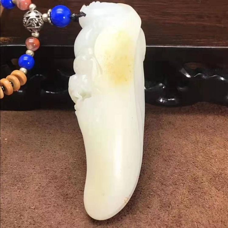 供应和田玉 新疆籽料 羊脂玉 羊脂手把件 招财瑞兽招财貔貅