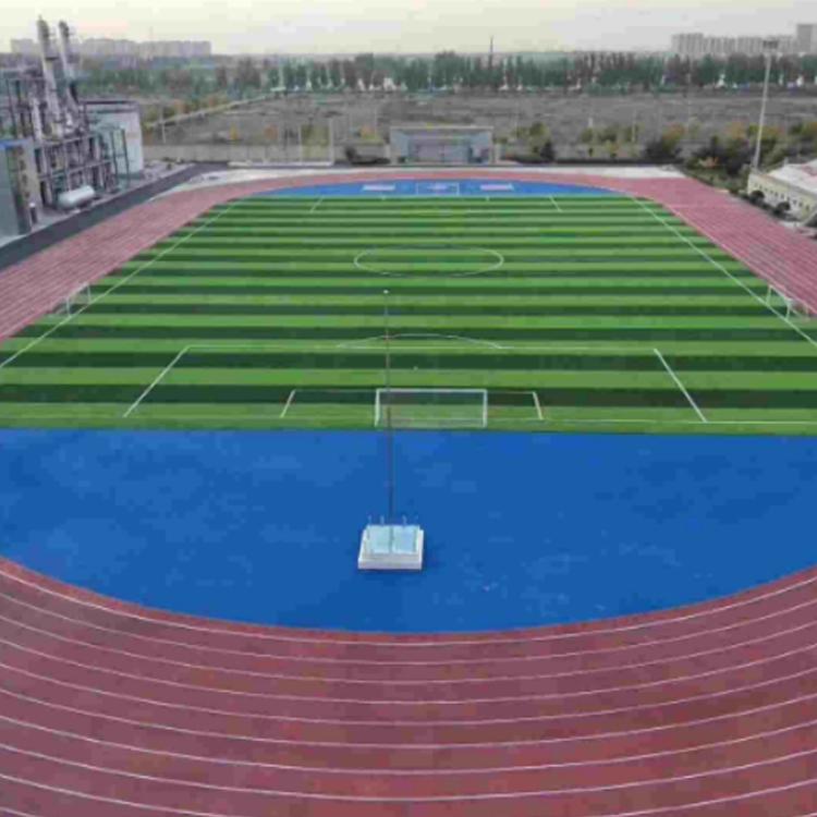 按要求定制各大学 初中 小学 透气型塑胶跑道 EPDM塑胶跑道施工