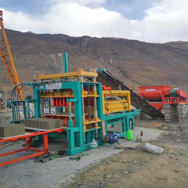 全自动QT5-15A砖机液压成型空心砖机免烧液压砖机