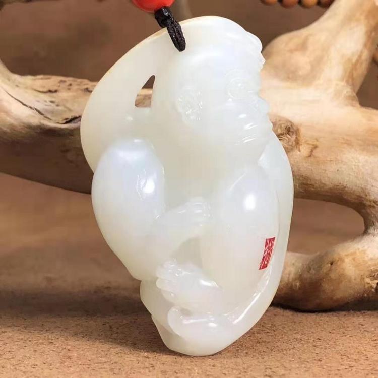 正品 和田玉灵猴  苏工雕刻大师新疆籽料 羊脂玉