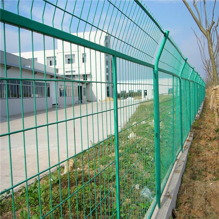 云南浸塑框架护栏批发 框架栅栏定制