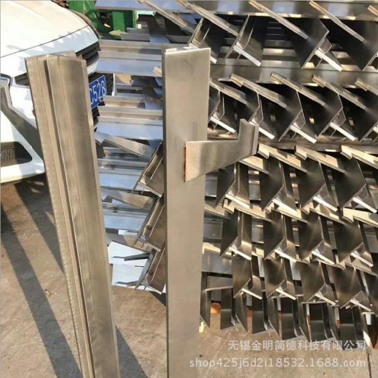 现货销售不锈钢栏杆支撑立柱防撞护栏高护栏立柱