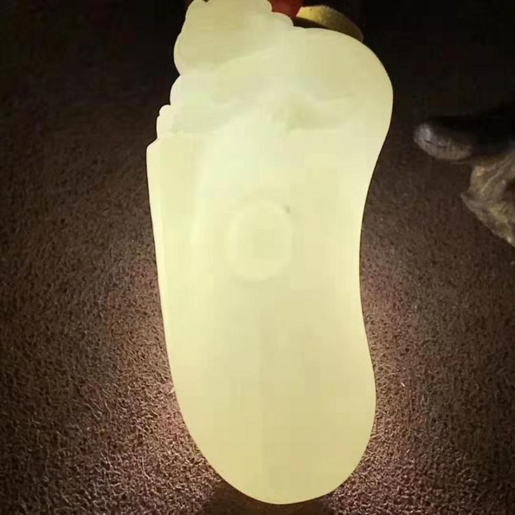 和田玉 新疆籽料羊脂玉 府上有兽  海派玉雕名家作品