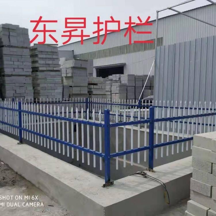 专业生产锌钢护栏_市政绿化塑钢护栏_锌钢草坪护栏_锌钢草坪护栏