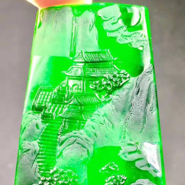 好墨翠   墨翠    墨翠的价格   帝王绿底色    山水牌