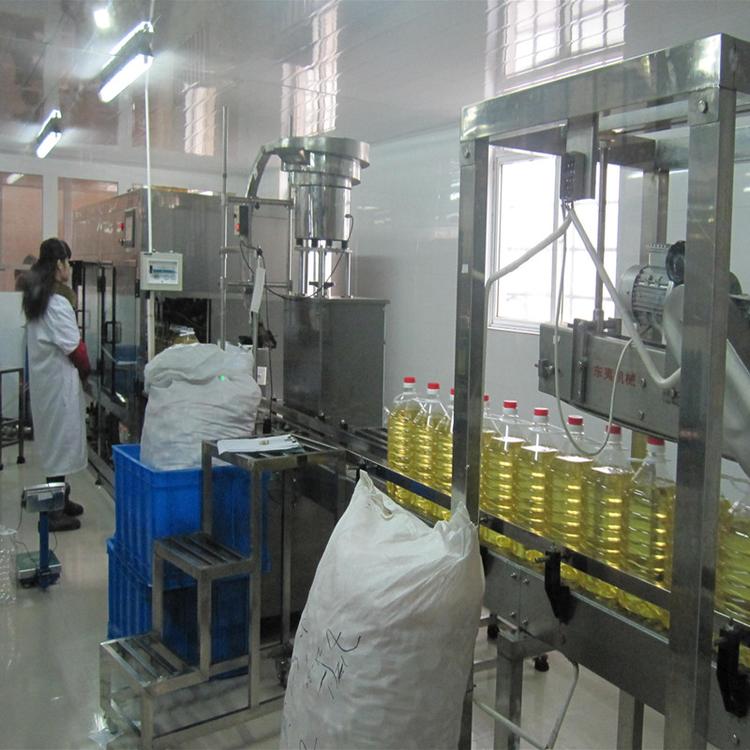 供应鲁泰牌食用油灌装机 食用油包装流水线设备自动理盖机旋盖机