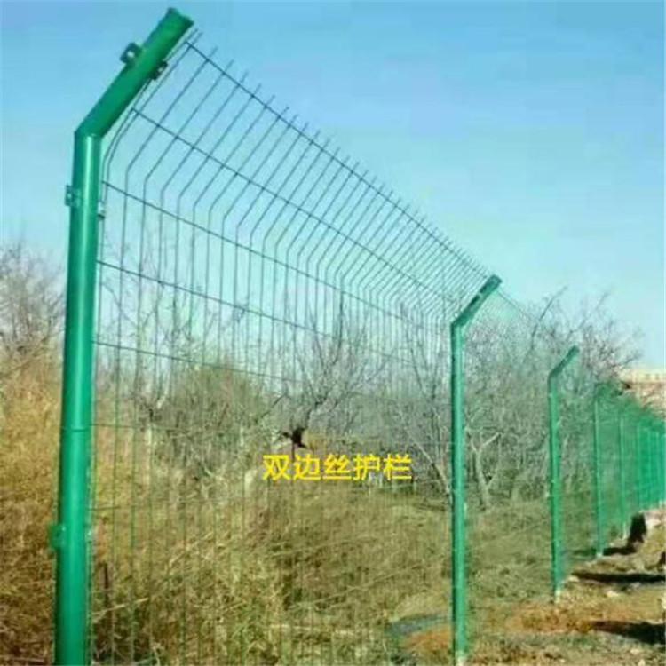 市政护栏网厂家批发    双边丝护栏网订做