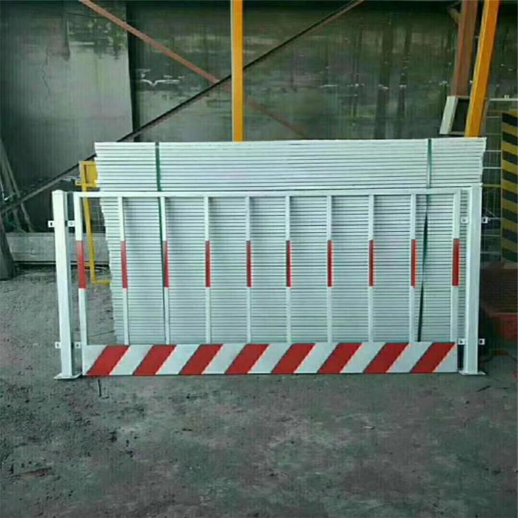 厂家直销基坑护栏网    安平基坑护栏批发