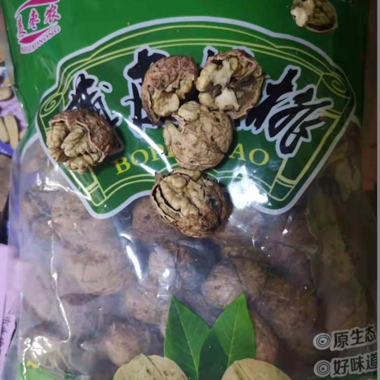 厂家出售云南大 麻果核桃   核桃批发厂家