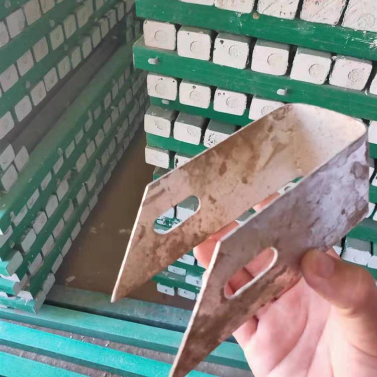 厂家直销 刺铁丝隔离栅公路隔离栅GRC刺绳柱隔离栏