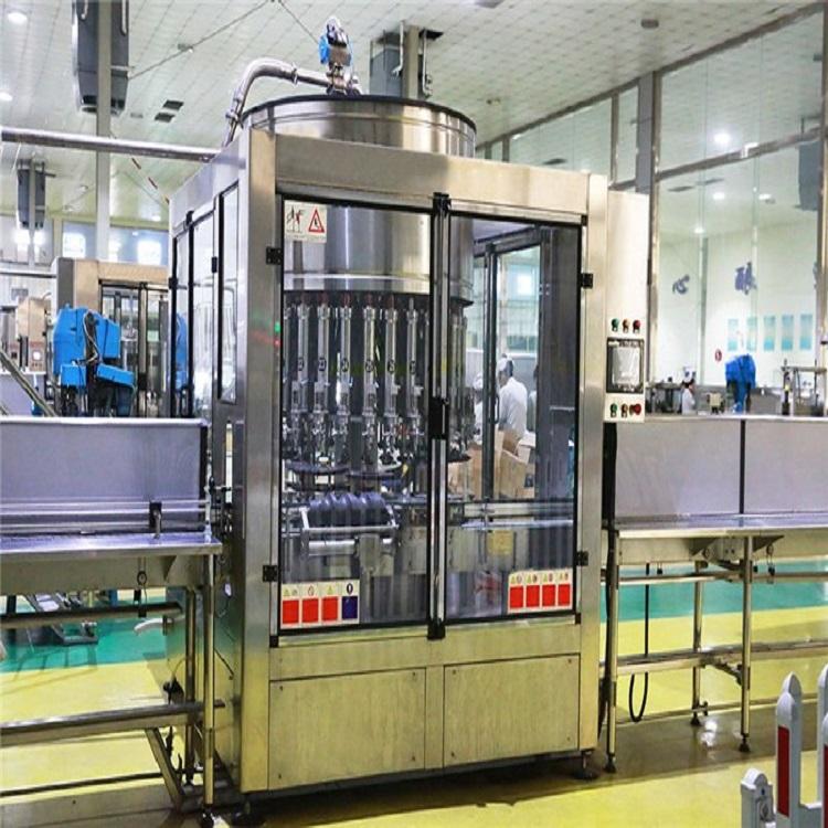 全自动玻璃水灌装生产线  液体肥料灌装机  自动液体灌装生产线