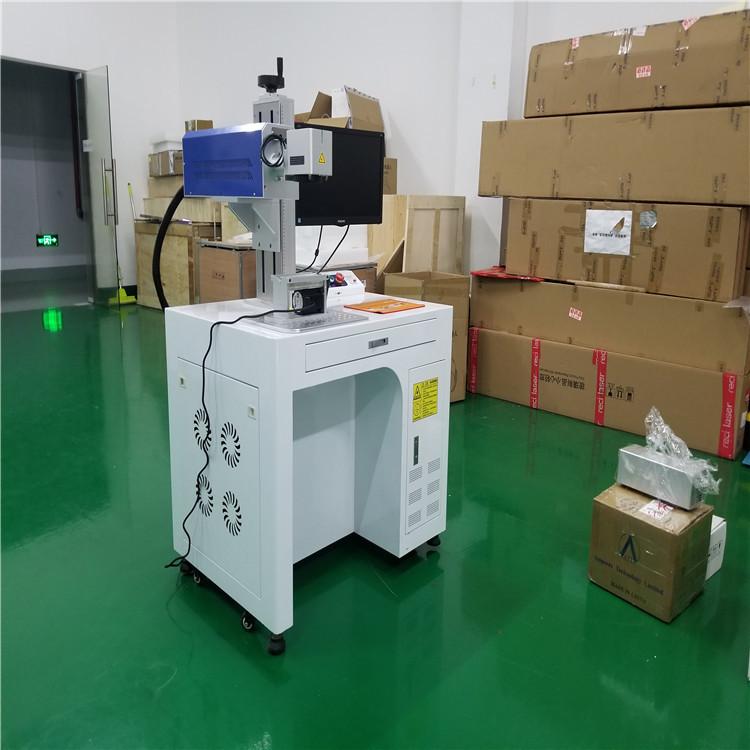 厂家热销 亿强 品牌20w30w五金玻璃不锈钢皮革芯片 铭牌塑料光纤激光打标机30w