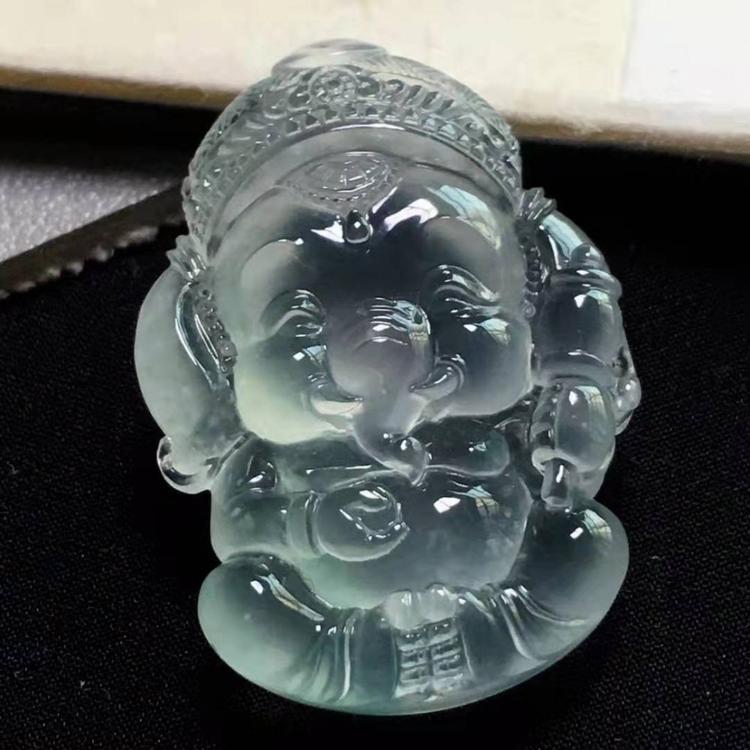 缅甸翡翠吊坠 A货翡翠 纯天然翡翠 翡翠吊坠 翡翠一手货源 高冰吊坠 玻璃种吊坠 满绿翡翠吊坠  满绿吊坠  高冰象神 本命佛