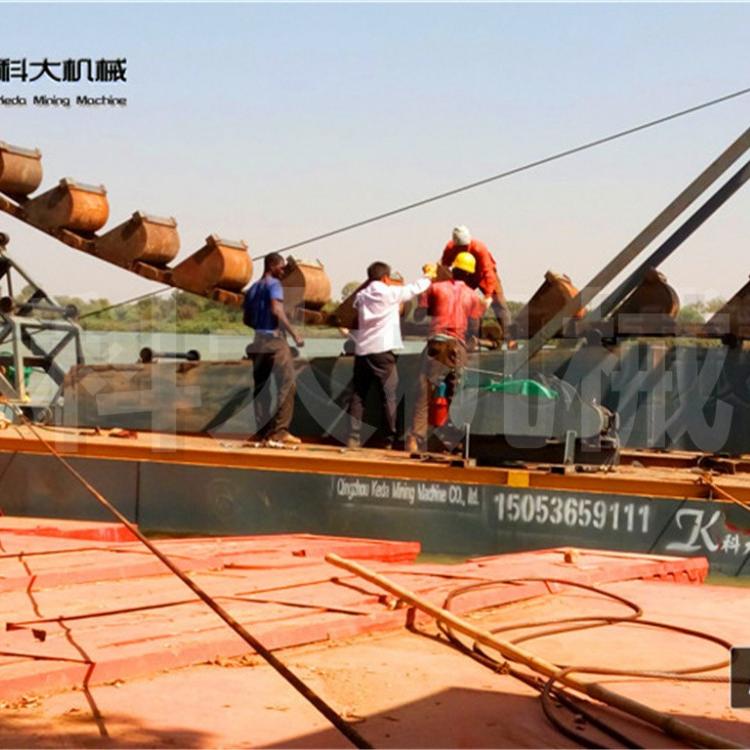 选金淘金船施工现场  溜槽淘金船  印尼淘金船生产厂家