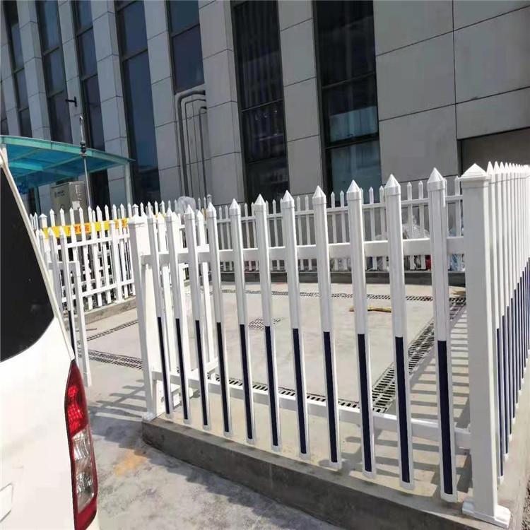 电力变压器防护栏_社区变压器隔离塑钢栅栏_PVC安全防护栏
