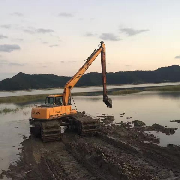 水陆两栖挖机 鱼塘清淤泵 清淤挖掘机价格