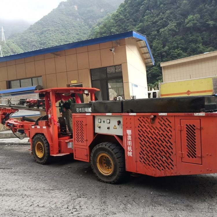 井下巷道凿岩台车掘进钻车隧道掘进台车履带凿岩台车采矿台车