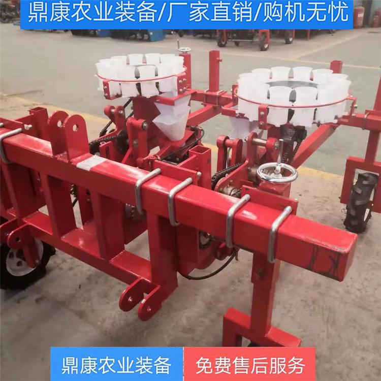辣椒移栽机 覆膜浇水移栽机覆膜浇水移栽机厂家直销