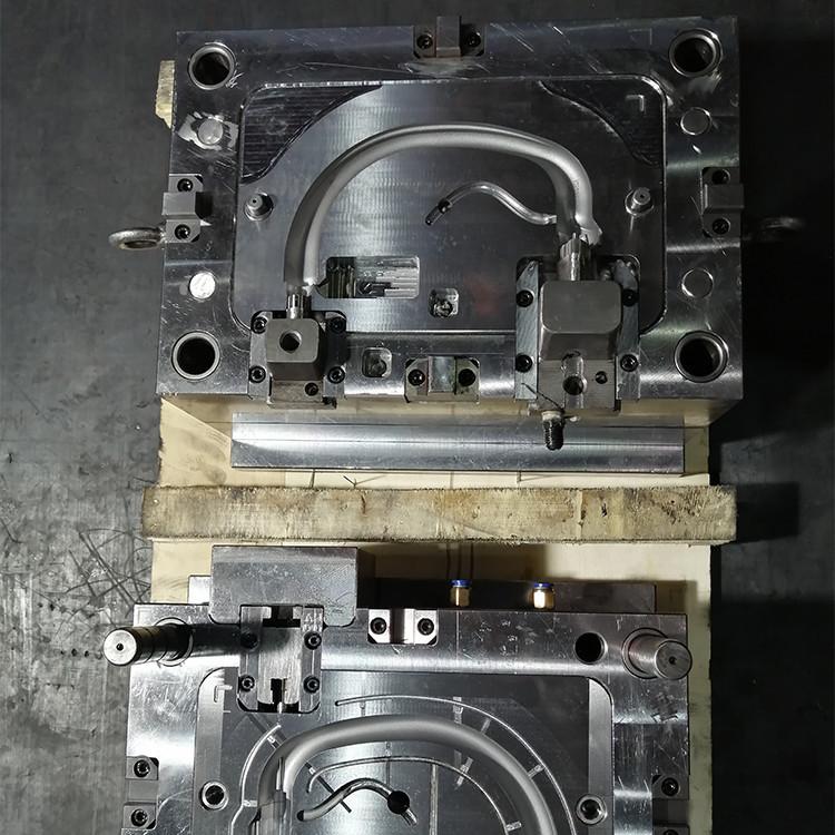 台州塑料模具力盛精密注塑模具气辅模具摩托车整车塑料件模具加工