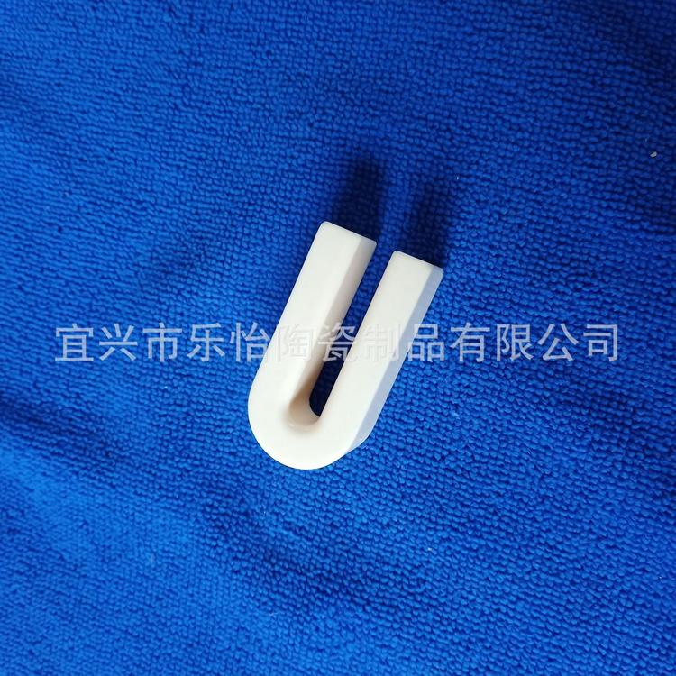 生产高频耐磨氧化铝陶瓷喷嘴 批发精密工业纺织9599陶瓷管配件
