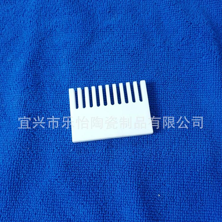 供应氧化铝陶瓷棒耐磨氧化铝陶瓷轴芯工业绝缘陶瓷加工定制