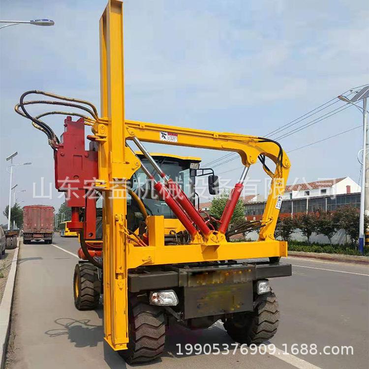 装载式公路护栏打桩机 多功能护栏打桩机效率高 小四轮打桩机厂家