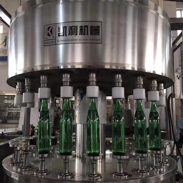 灌装机厂家直销全自动白酒灌装机 酒精灌装机 高精度 旋转式 白酒灌装机视频