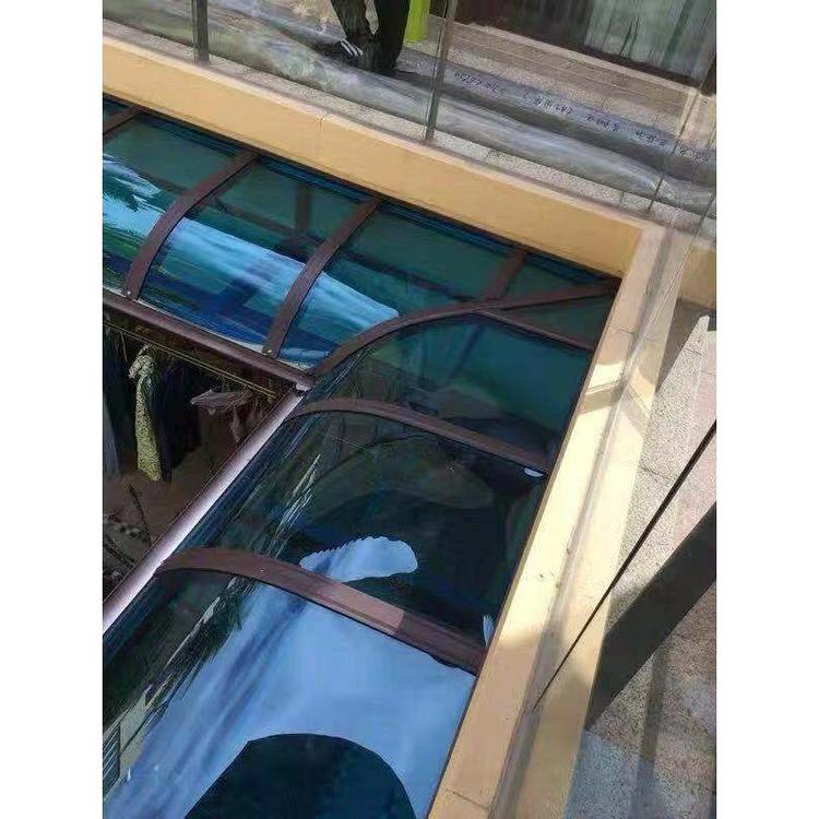 厂家定做铝合金雨棚提供安装 窗台篷后期免维护