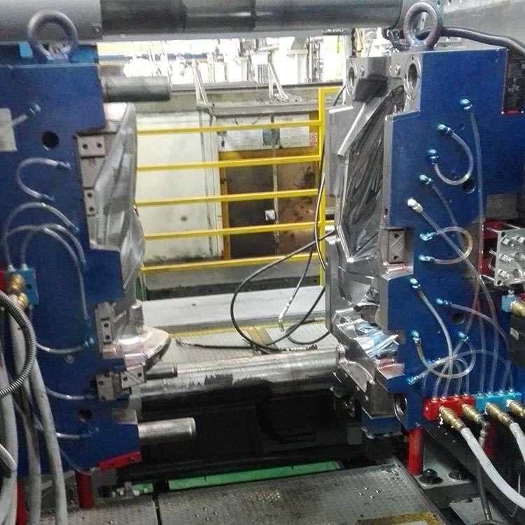 汽车模具质量保证 力盛汽车内外饰模具 汽车塑料件模具