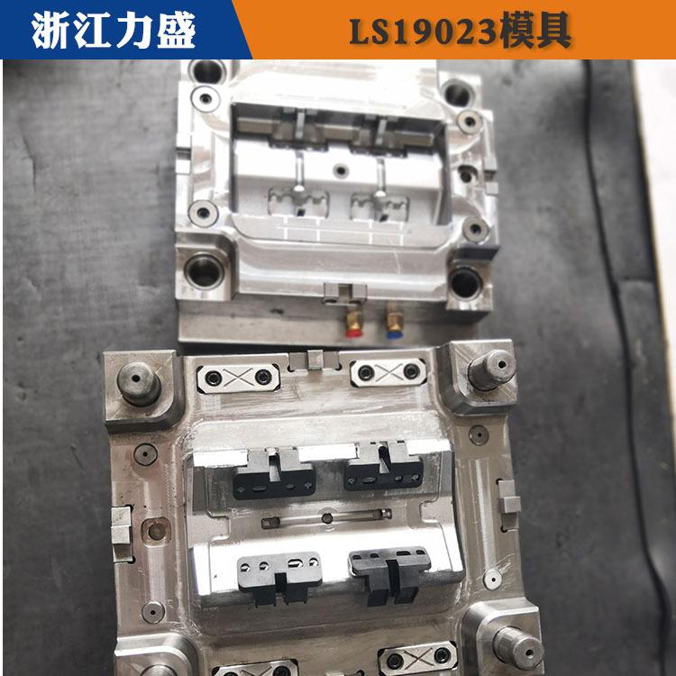 汽车立柱模具制造 内江模具制造 力盛精密注塑模具