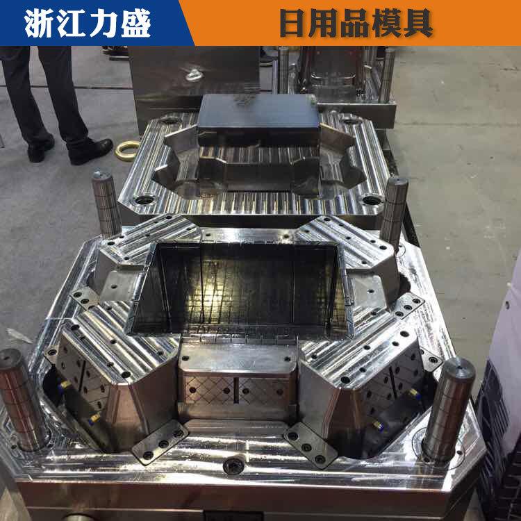 力盛精密注塑模具报价 周转箱模具代加工 宜昌模具代加工