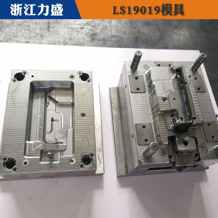 汽车立柱模具制造 新乡模具制造 力盛气辅模具供应
