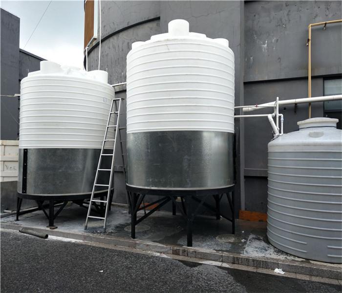 热卖双氧水15立方甲醇储罐20吨PE罐生产厂家