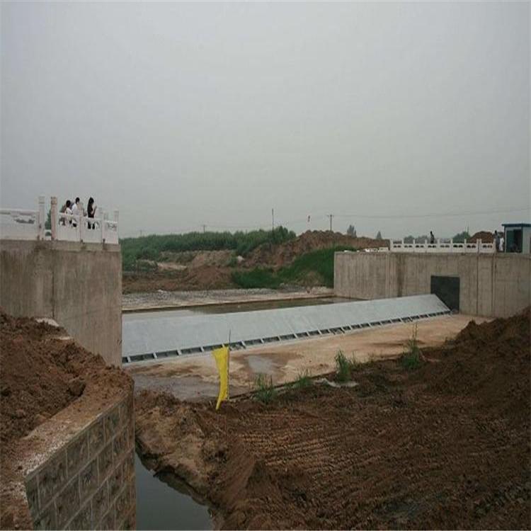 平坝自动翻板钢闸门 液压钢坝 支持定做【瑞鑫水工】