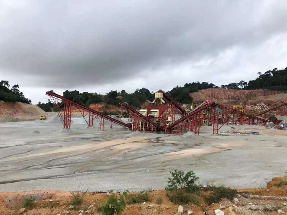 圆锥破碎机有多重 成都山特瑞科矿山机械有限公司现货 破碎机