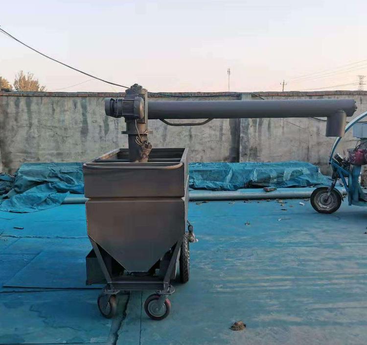 养猪上料车 浙江养猪上料车 养猪上料车加工 售后完善