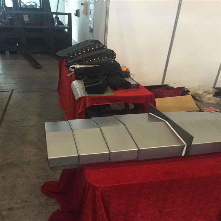 专业生产屋脊式防护罩 卧式龙门铣床导轨钢板防护罩 上门测量