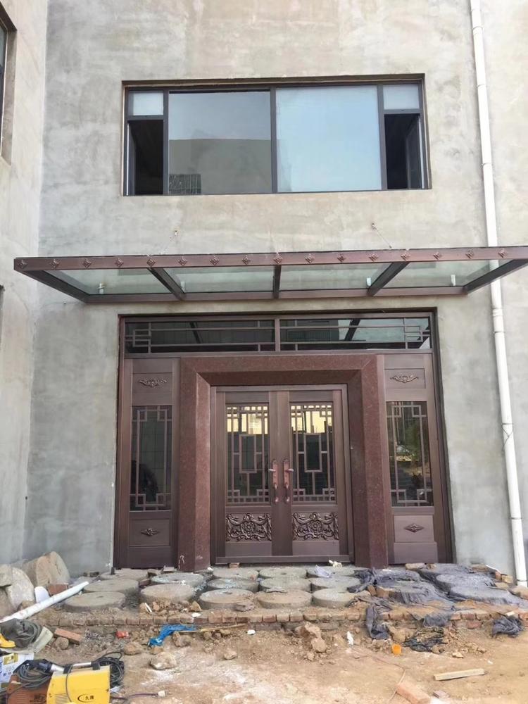 山东名门仿铜门生产基地