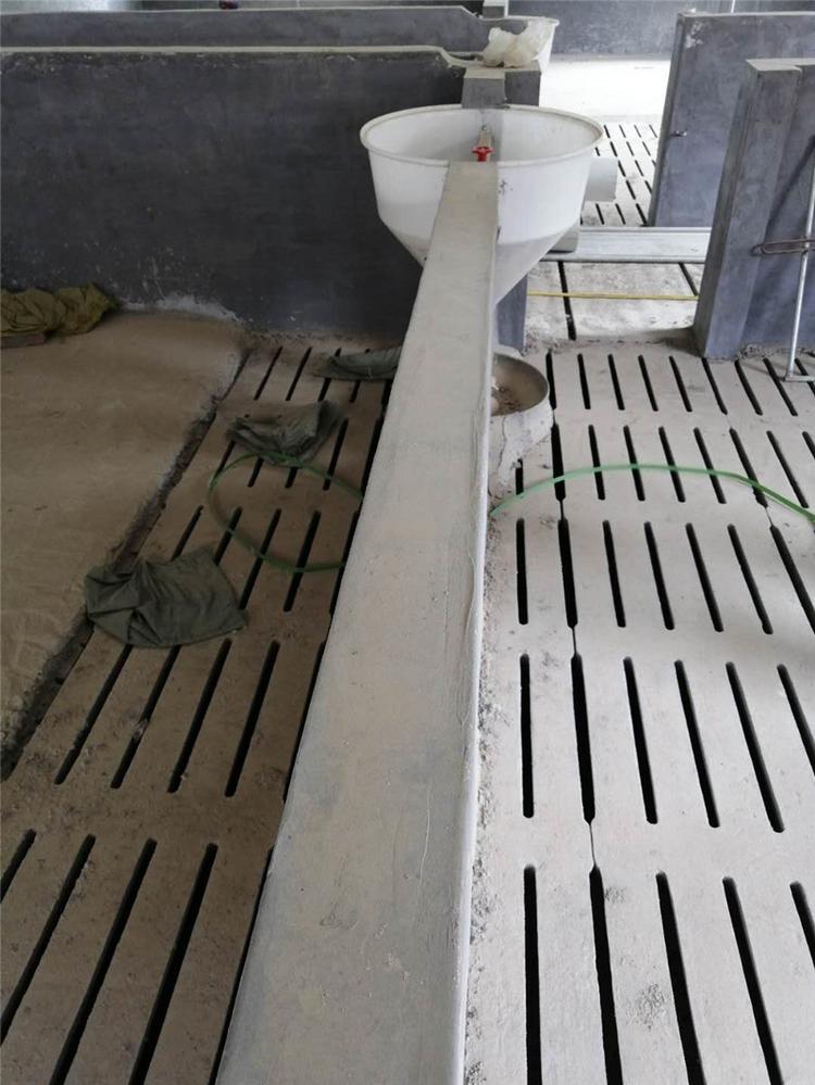 基地直销养殖专用漏粪板 潍坊水泥漏粪板 机制漏粪板