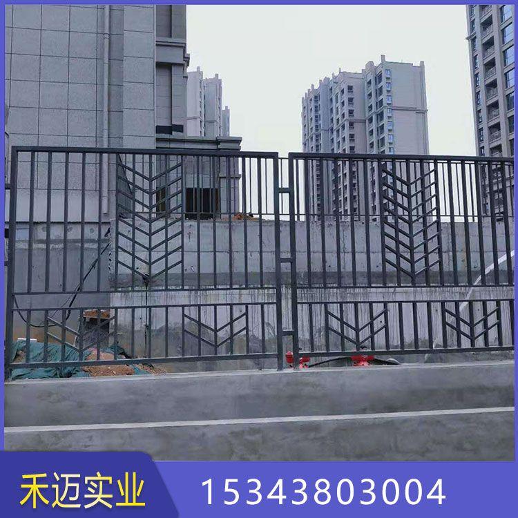 工厂围墙护栏  围墙护栏  锌钢护栏厂家定制质量上乘就选禾迈