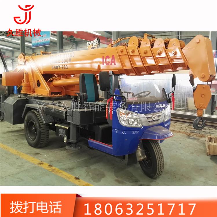 三轮小吊车3吨5吨6吨8吨可订做随车吊机改装三轮柴油农用吊车
